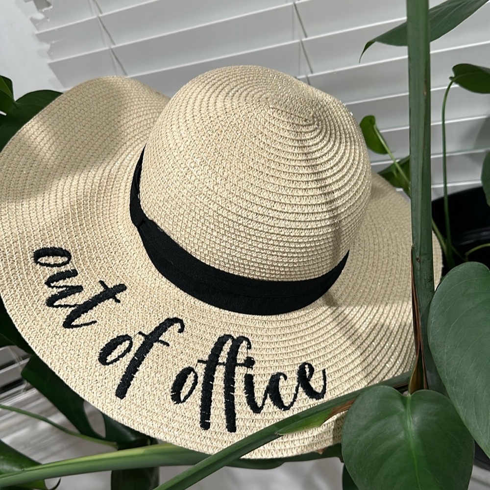 BROOK + BAY ✨ Vacation Sun Hat Embroidered Out of Office Fun Cute Beach OS